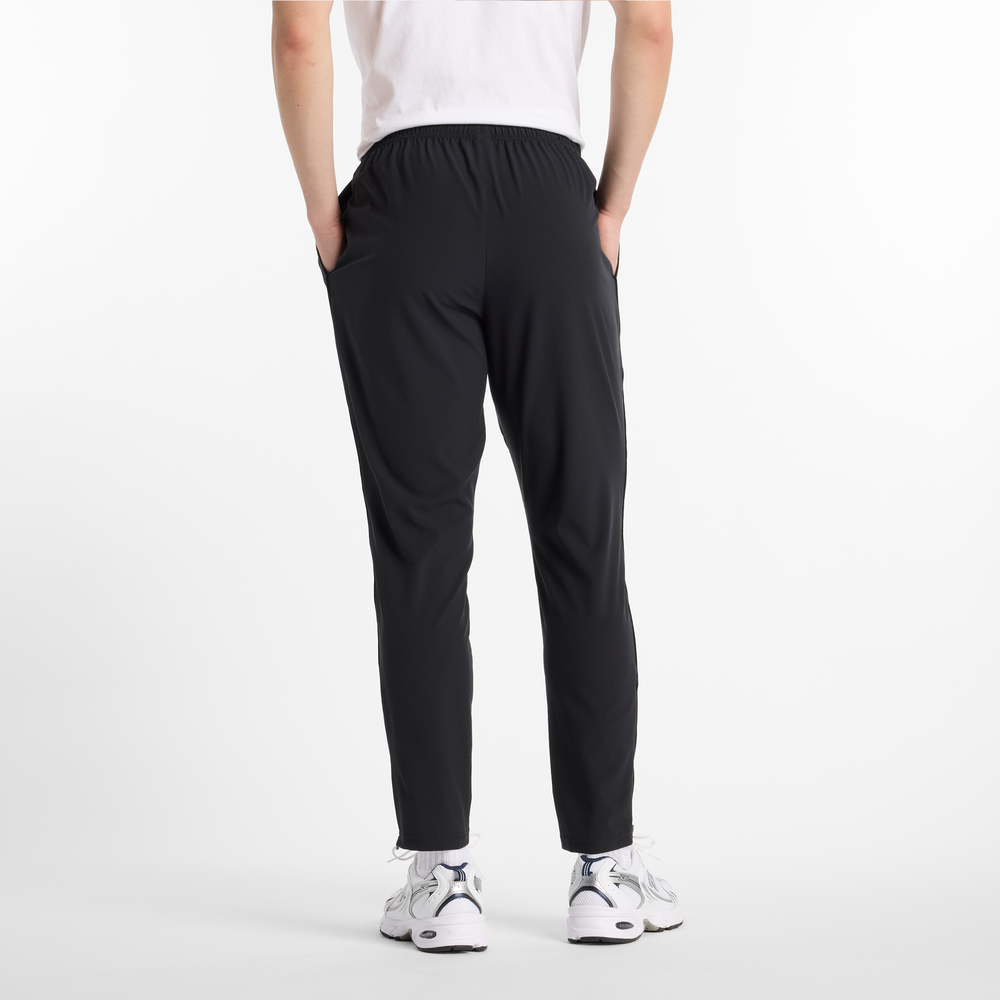 Spodnie męskie New Balance MP51904BK – czarne