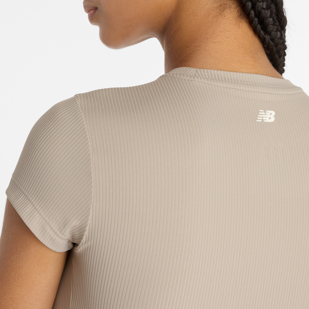 Koszulka damska New Balance WT53125ADS – beżowa