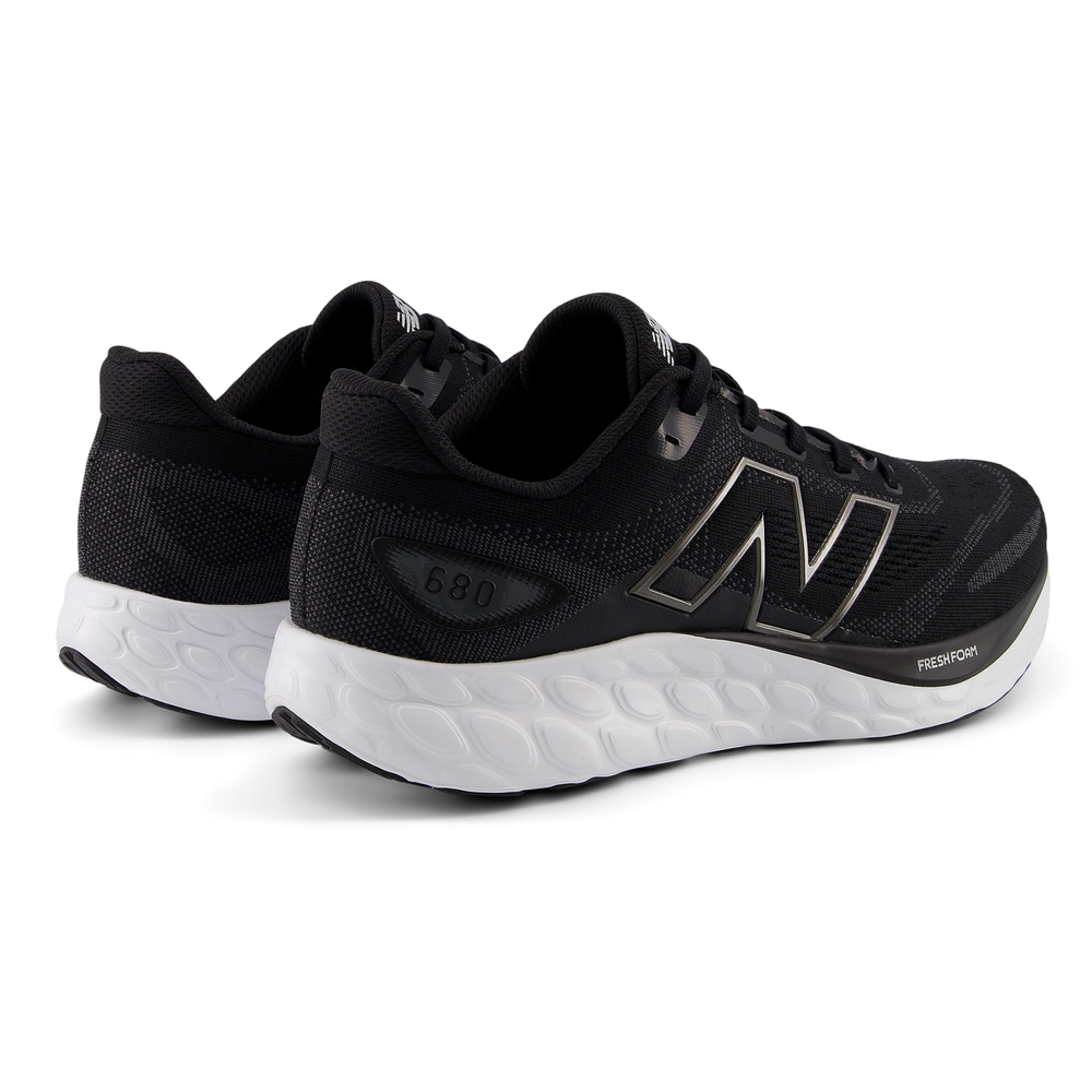 Buty męskie New Balance Fresh Foam 680 v8 M680LK8 – czarne