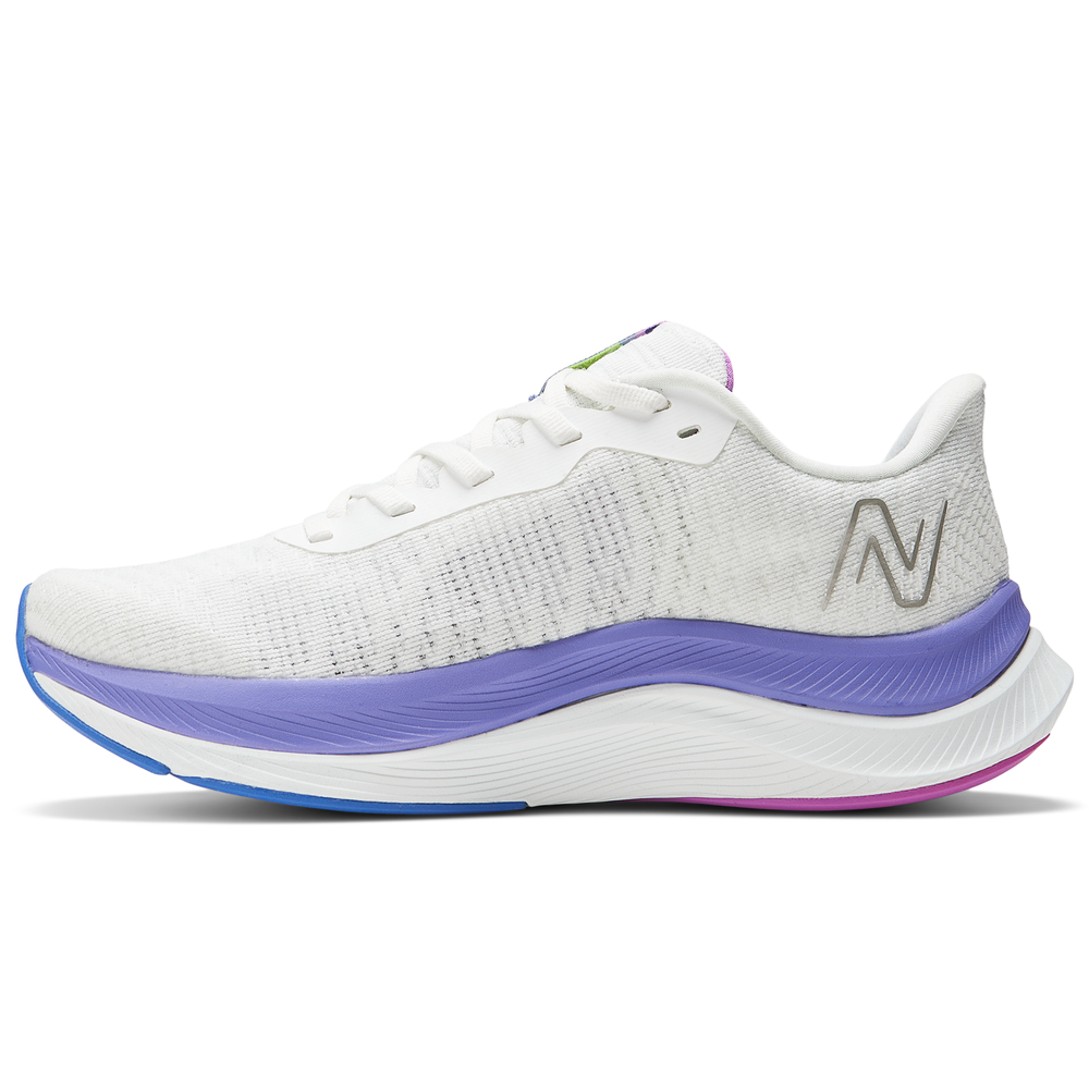 Buty damskie New Balance FuelCell Propel v4 WFCPRCW4 – białe