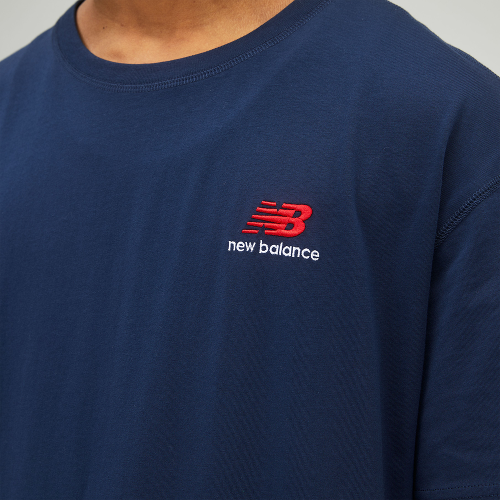 Koszulka unisex New Balance UT21503NGO – granatowa