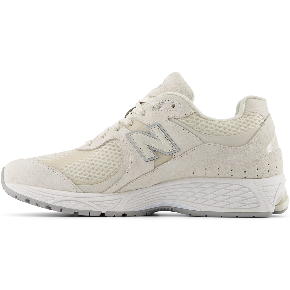 Buty unisex New Balance M2002WC – beżowe