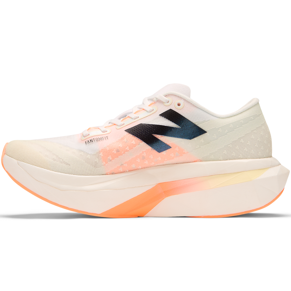 Buty damskie New Balance FuelCell SC Elite V4 WRCELCW4 – beżowe