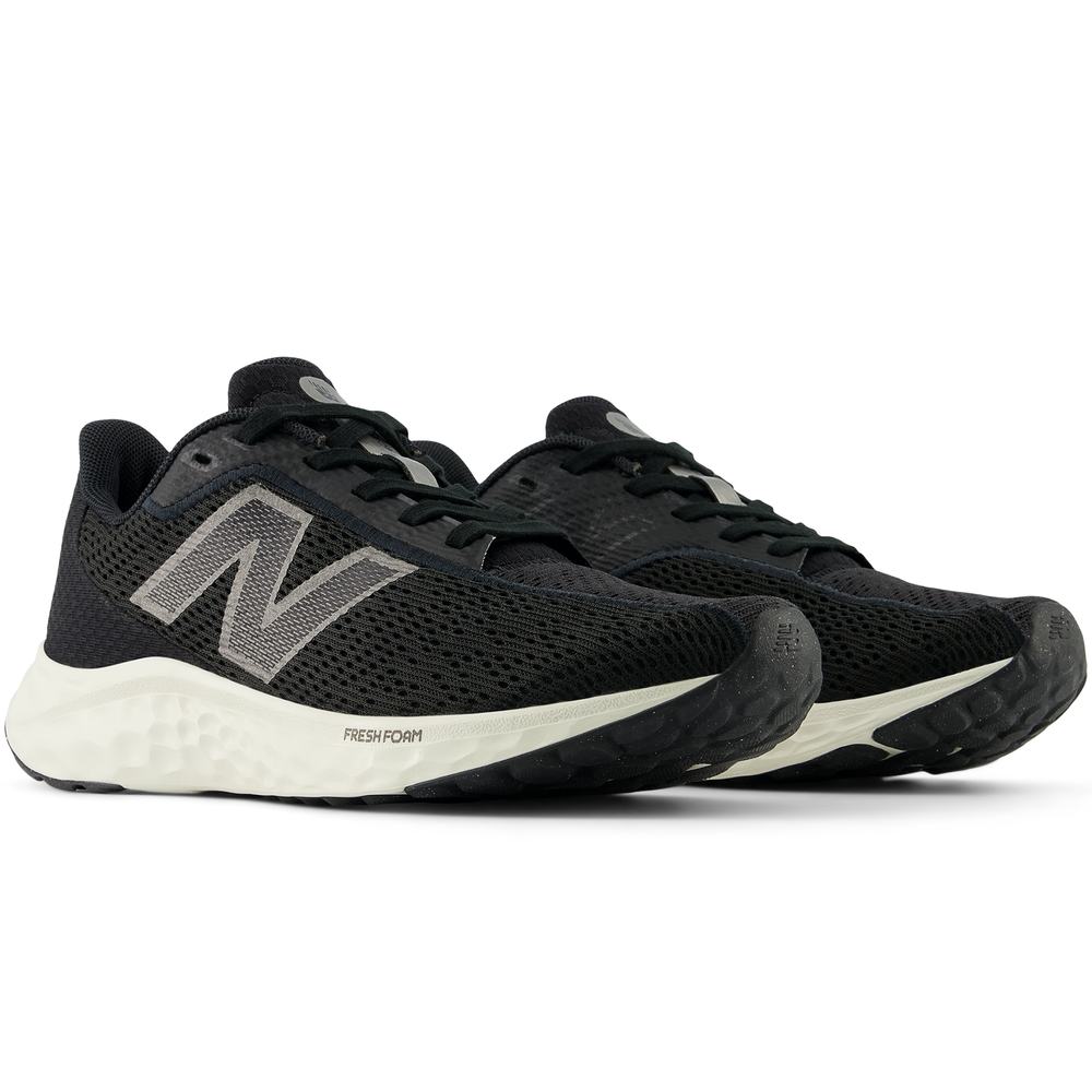 Buty damskie New Balance Fresh Foam Arishi v4 WARISYK4 – czarne