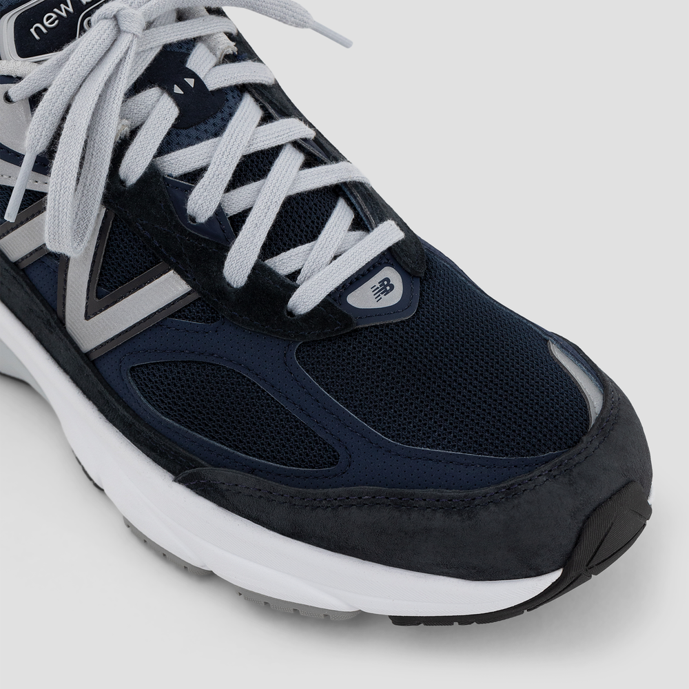 Buty damskie New Balance W990NV6 – granatowe