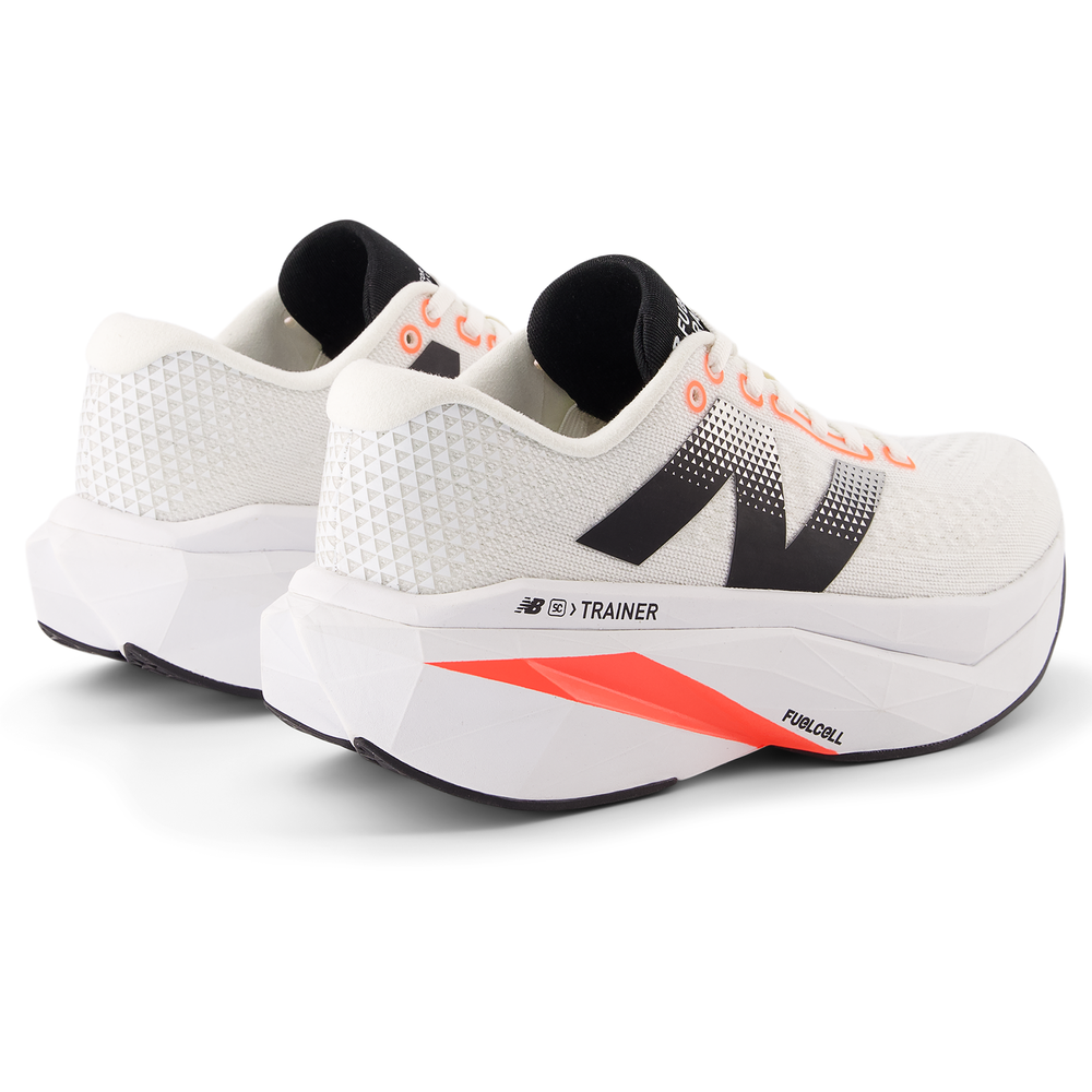 Buty damskie New Balance FuelCell SuperComp Trainer v3 WRCXCS4 – białe