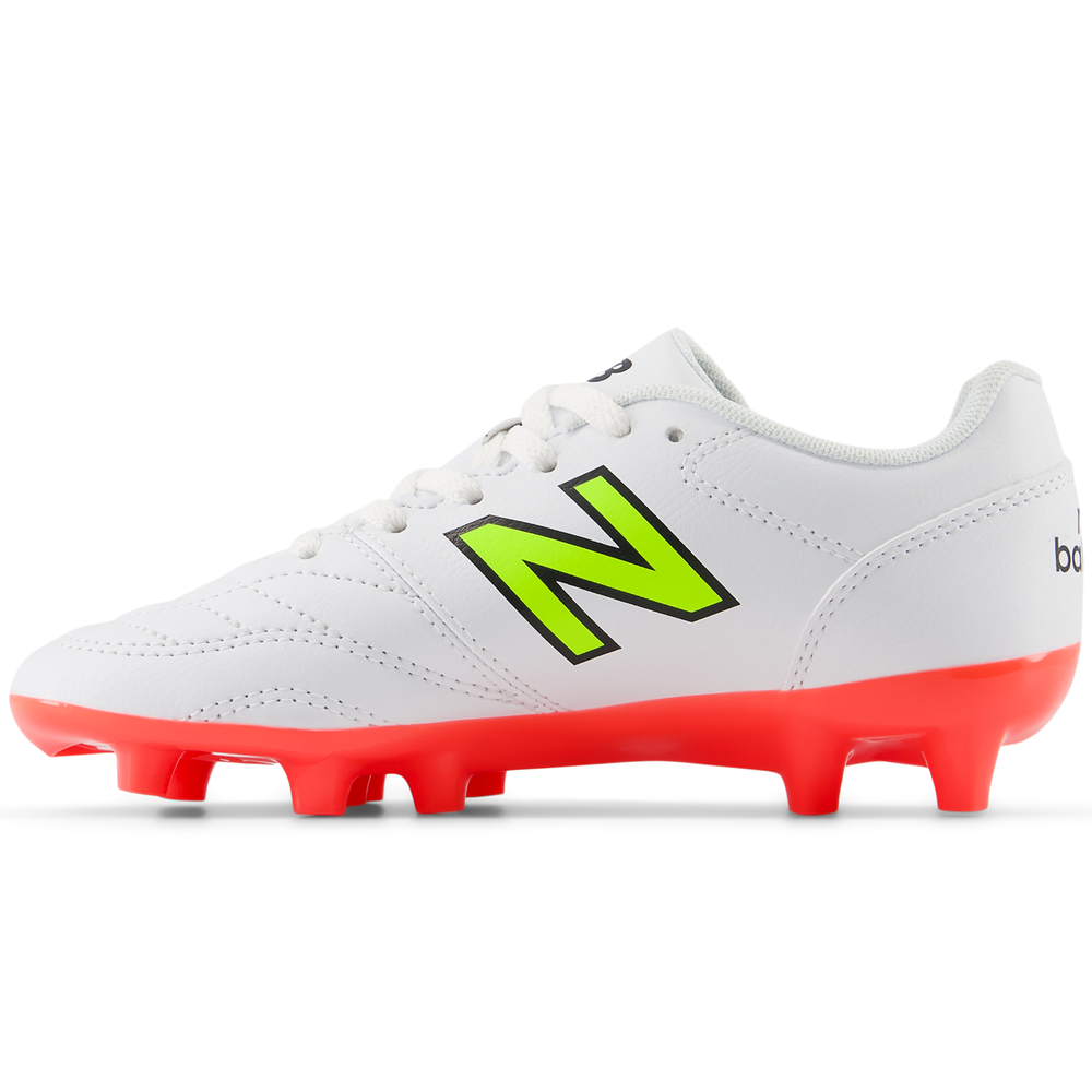 Korki dziecięce New Balance 442 ACADEMY JNR FG V2 JS43FIB2 – białe