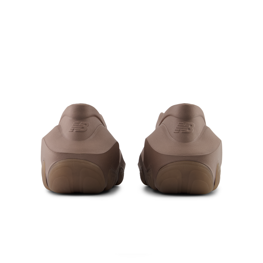 Buty unisex New Balance Fresh Foam X RCVRY RCVRYEES – brązowe