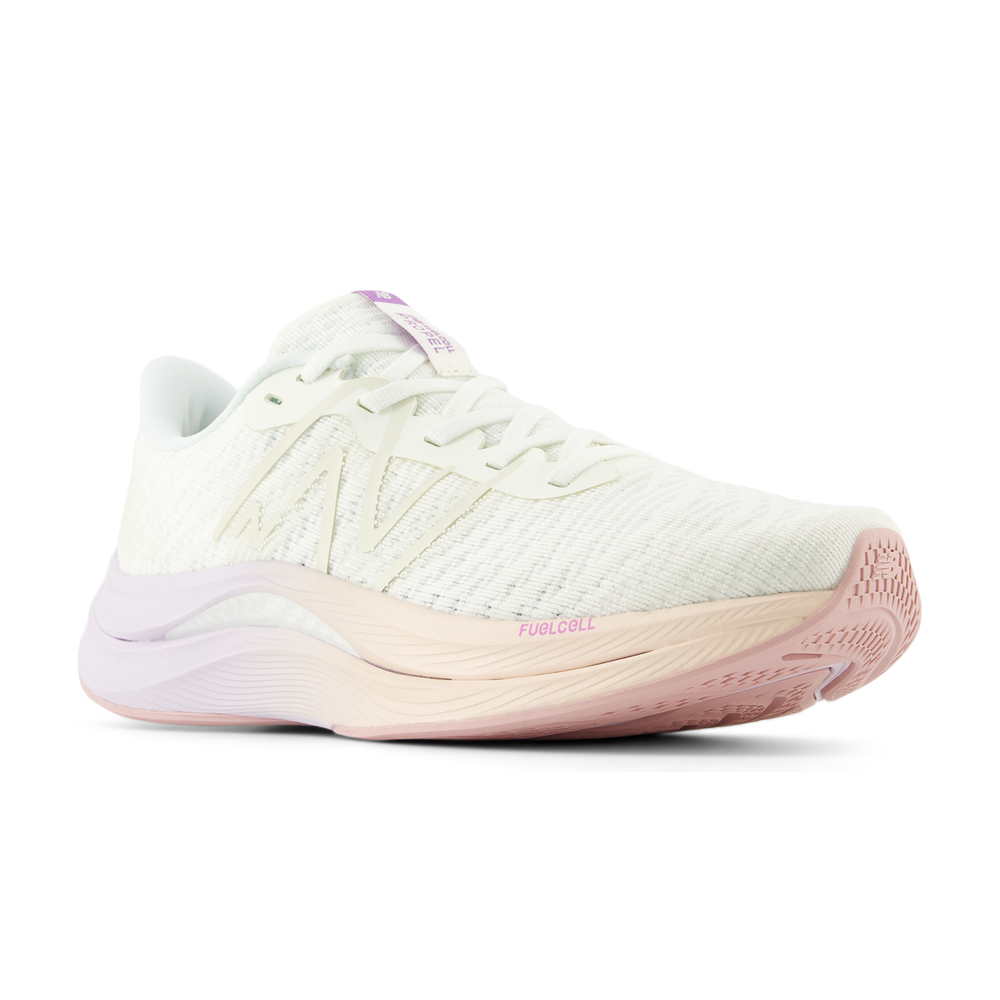 Buty damskie New Balance FuelCell Propel v4 WFCPRWV4 – białe