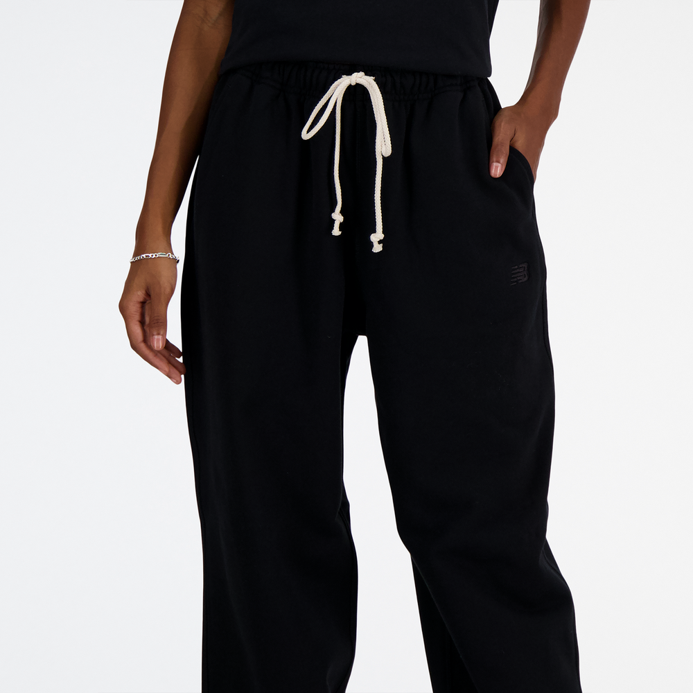 Spodnie damskie New Balance WP41513BK – czarne