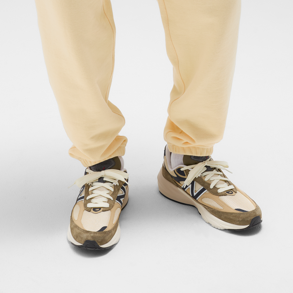Spodnie męskie New Balance MADE in USA MP43547CAU – żółte
