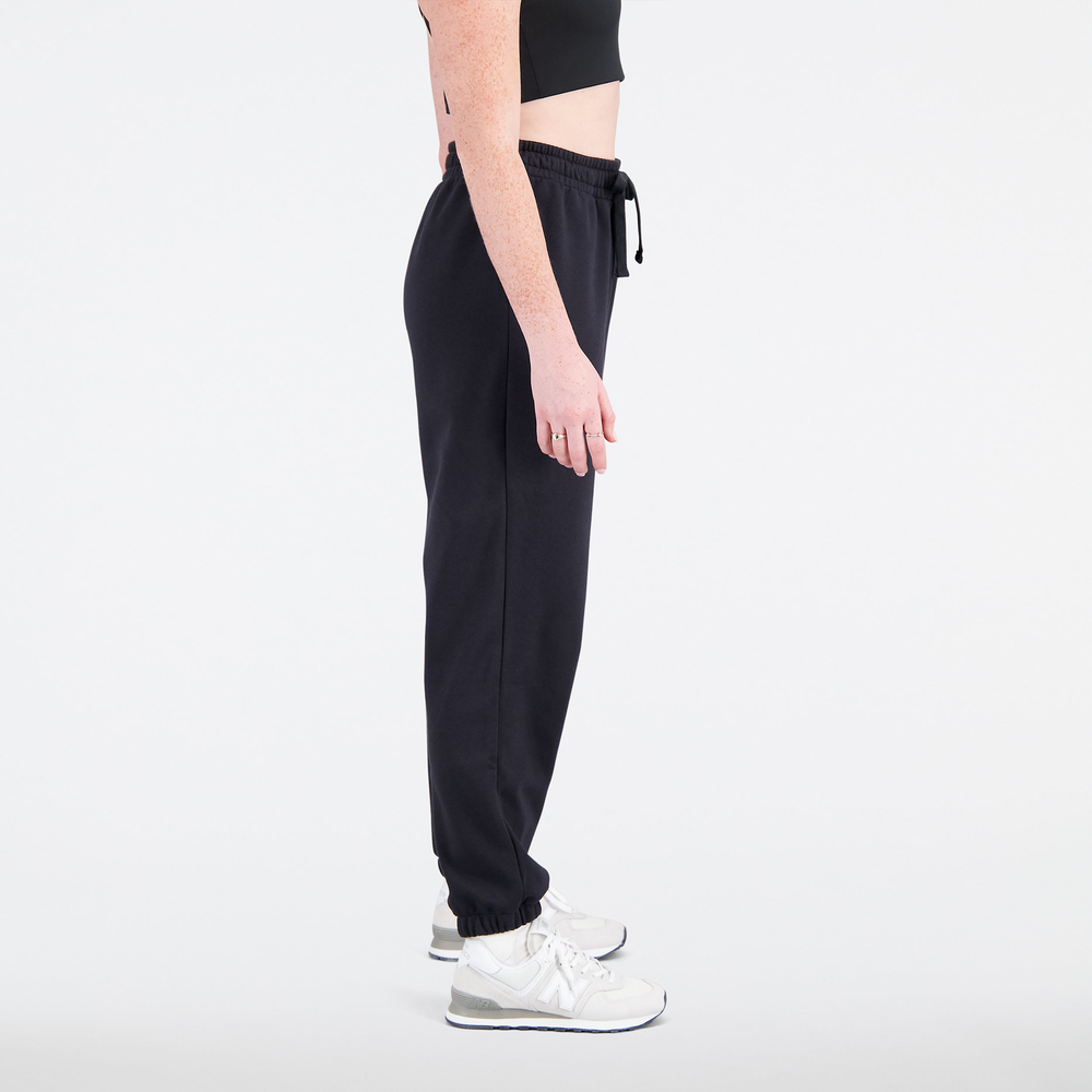 Spodnie damskie New Balance WP31530BK – czarne