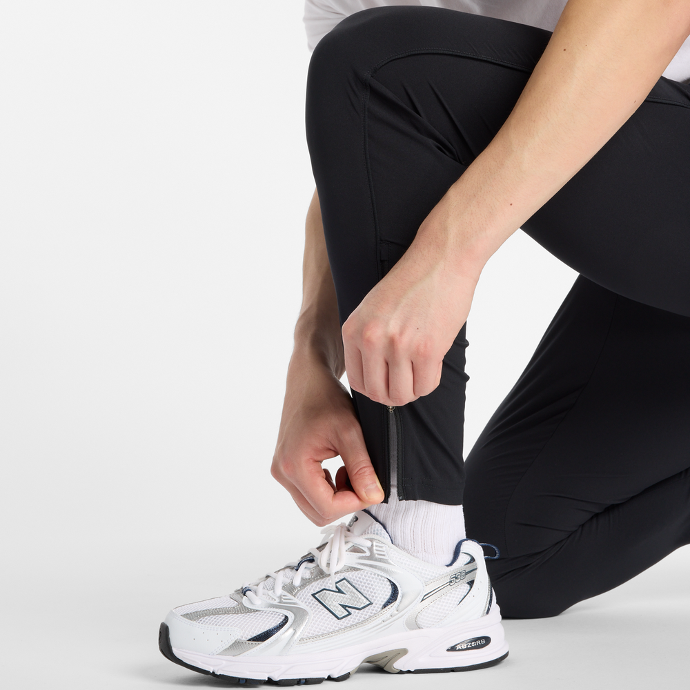 Spodnie męskie New Balance MP51904BK – czarne