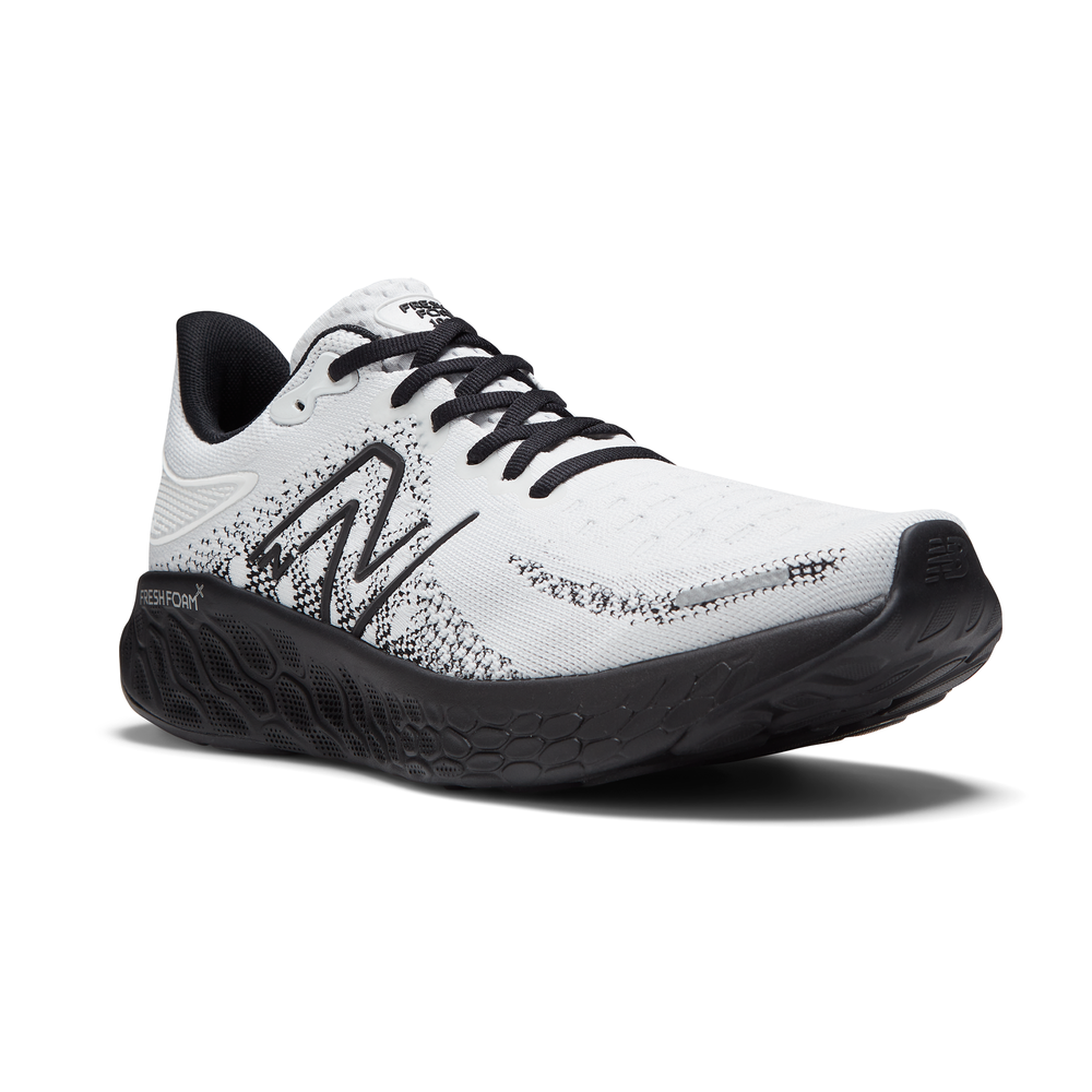 Buty New Balance Fresh Foam 1080 v12 M1080X12 – czarno–białe