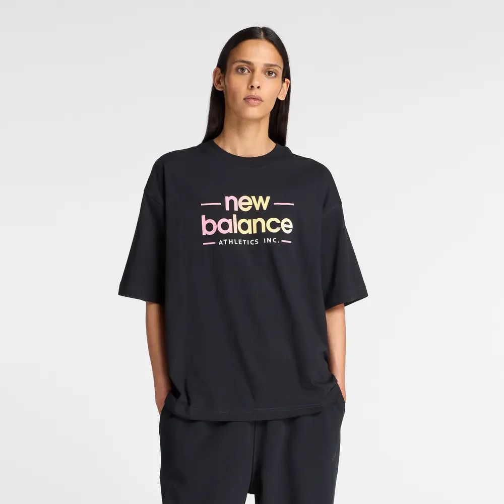 Koszulka damska New Balance WT53916BK – czarna