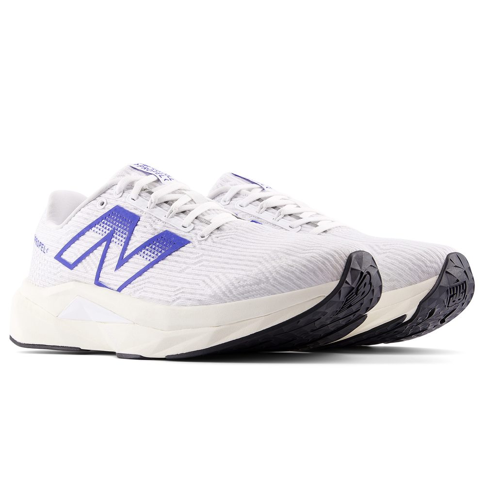 Buty męskie New Balance FuelCell Propel v5 MFCPRCZ5 – białe