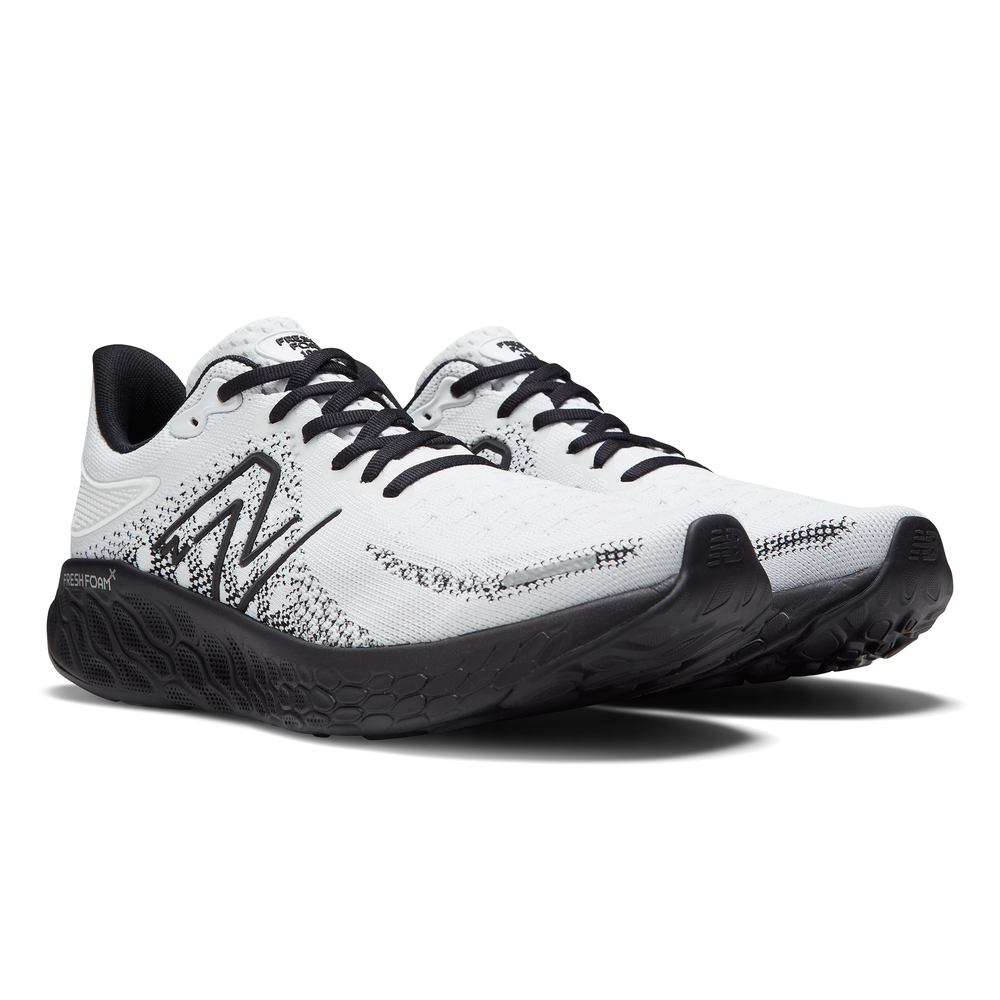 Buty New Balance Fresh Foam 1080 v12 M1080X12 – czarno–białe