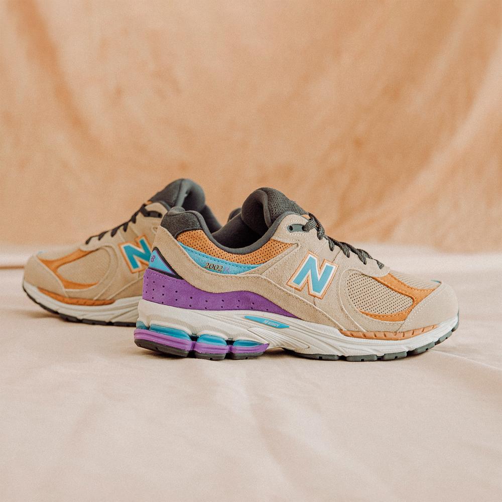 Buty New Balance M2002RWA – brązowe