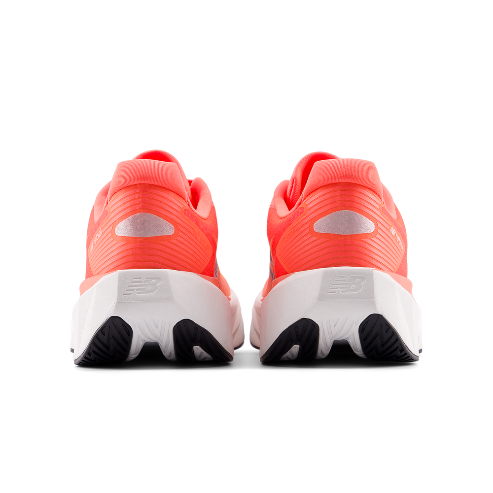 Buty damskie New Balance FuelCell Rebel v5 WFCXL5A – pomarańczowe