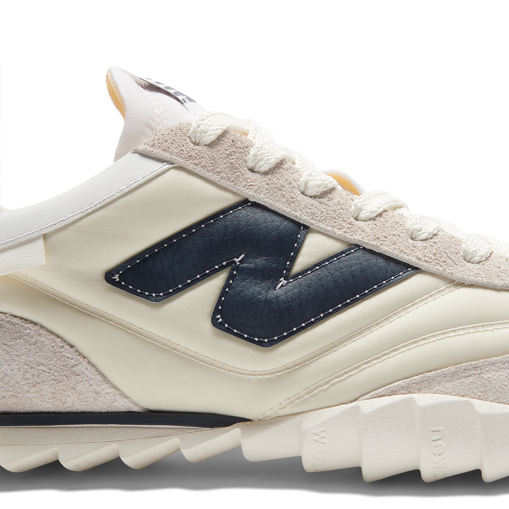 Buty New Balance URC30DD – białe