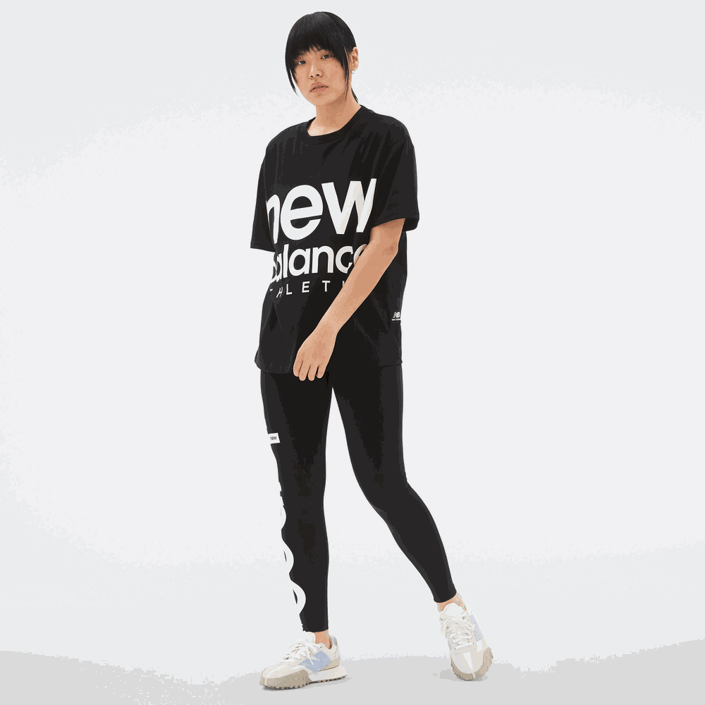 Koszulka unisex New Balance UT23505BK – czarna
