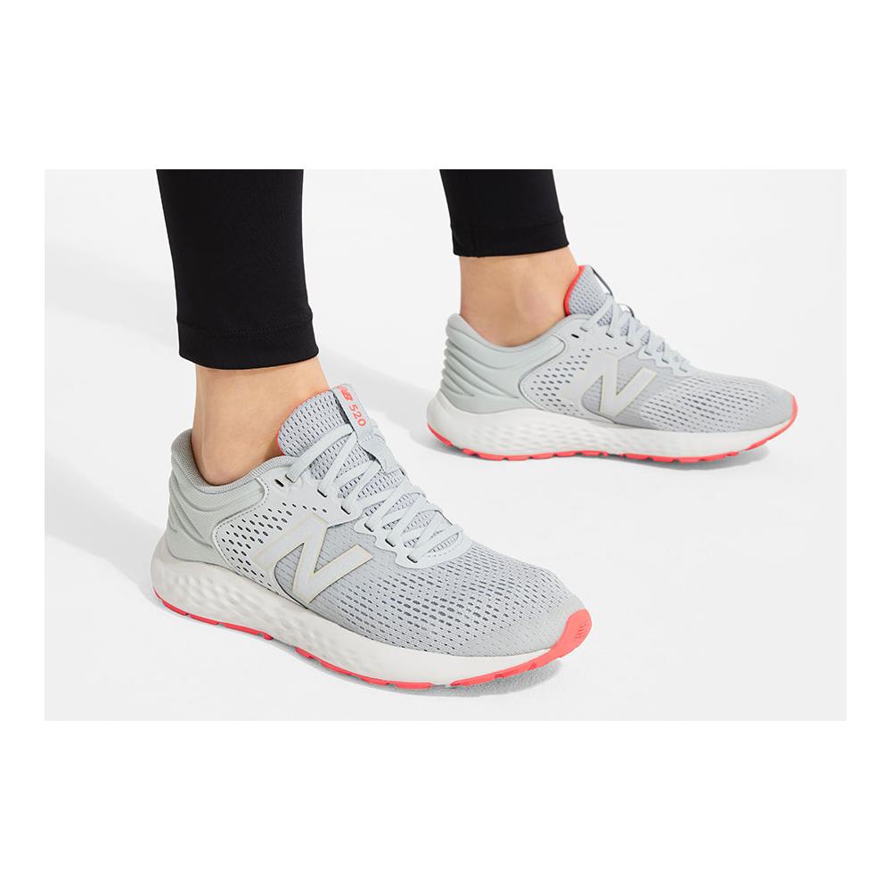 New Balance W520LG7