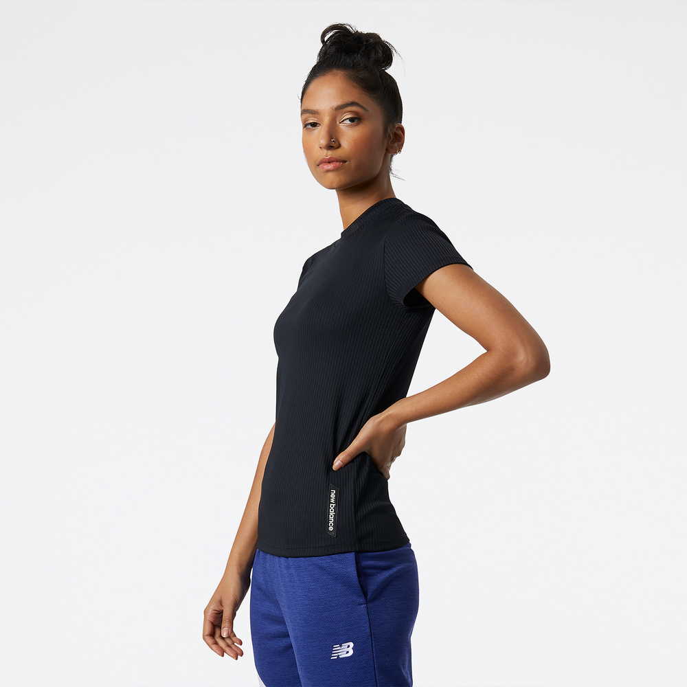 Koszulka New Balance WT21107BK – czarna