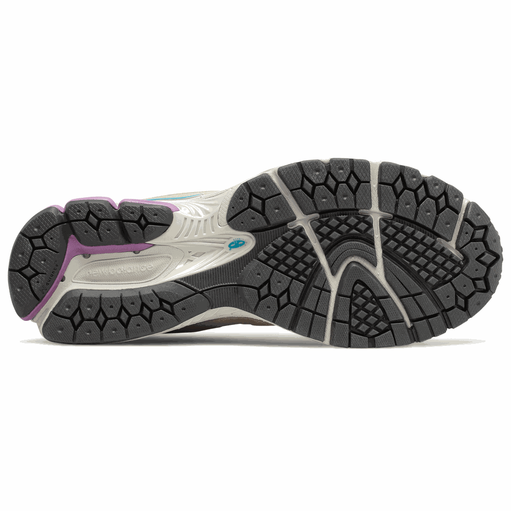 Buty New Balance M2002RWA – brązowe