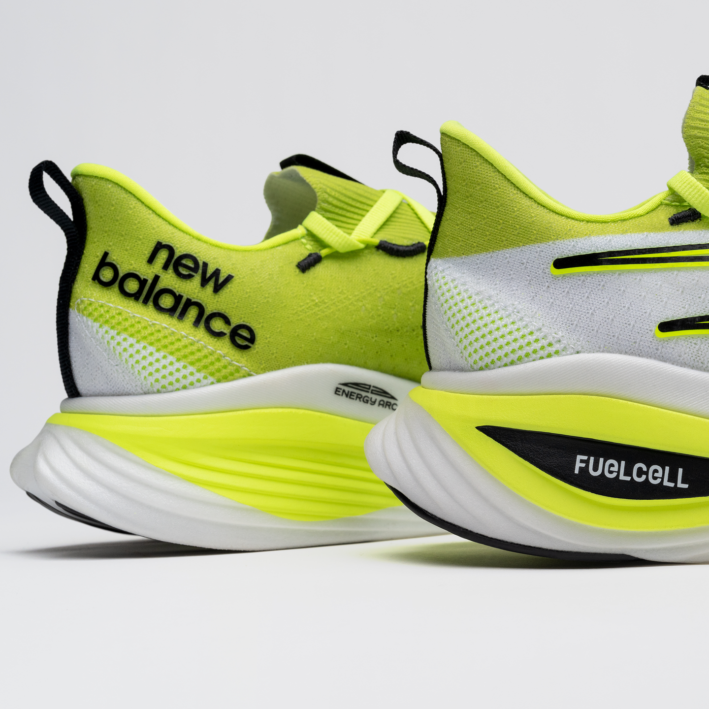 Buty damskie New Balance FuelCell SC Elite V3 WRCELCT3 – zielone