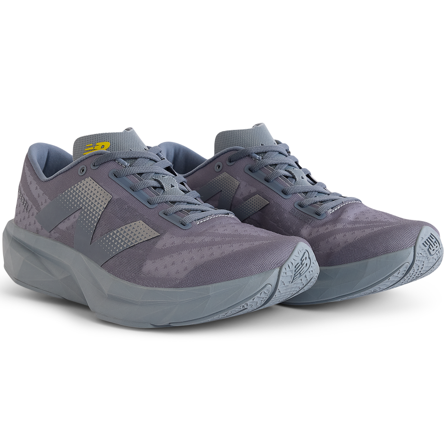 Buty do biegania New Balance FuelCell Rebel v4 - Top4Running.pl