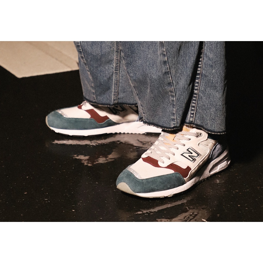 Buty Klasyczne New Balance M1530BWT męskie, multikolor
